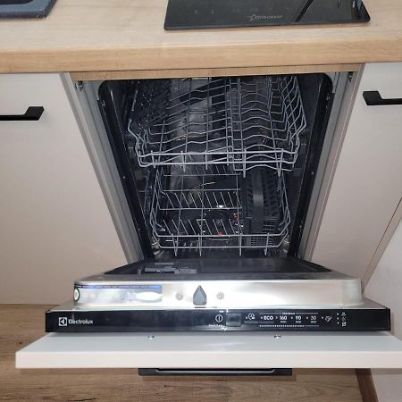 B8 - Spacious, Charming Apartment In Central سيبيو المظهر الخارجي الصورة